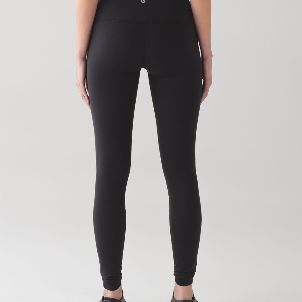 Lululemon 28" High-Rise Wunder Under  - black